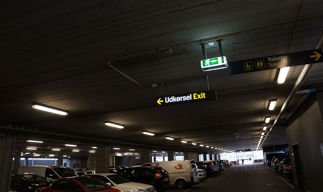 ledverlichting in een parkeergarage